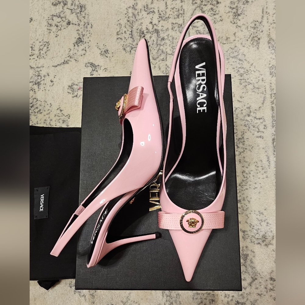 NEW Versace Women's Slip On Pointed Toe Slingback High Heel Pumps in size 39 - Picture 7 of 7